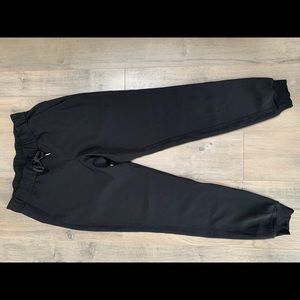 Lululemon On the Fly Joggers